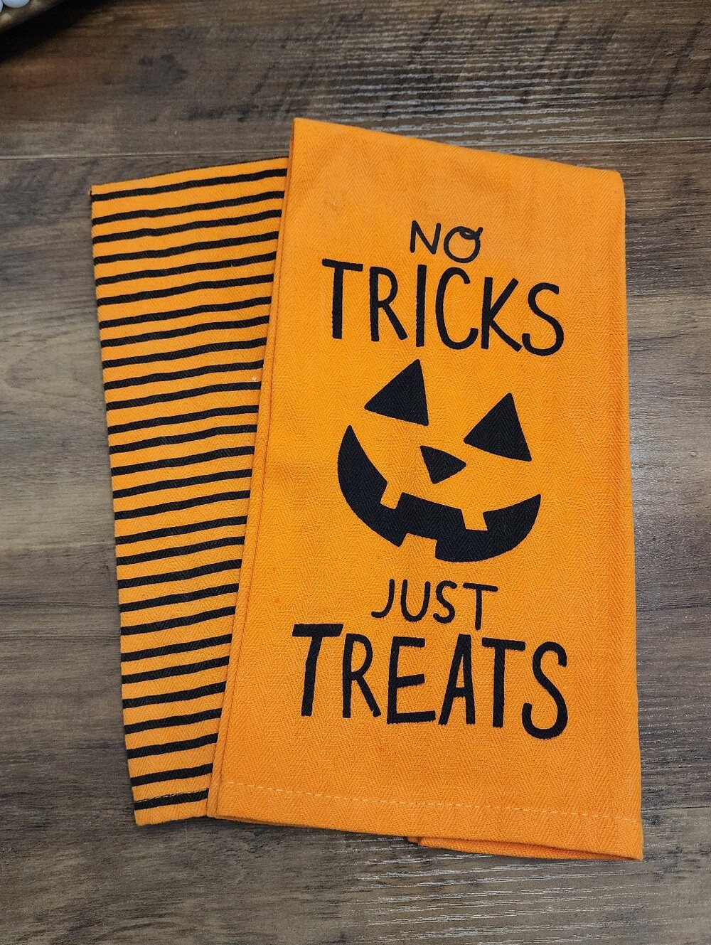 T.J.Maxx | Halloween Kitchen Towels